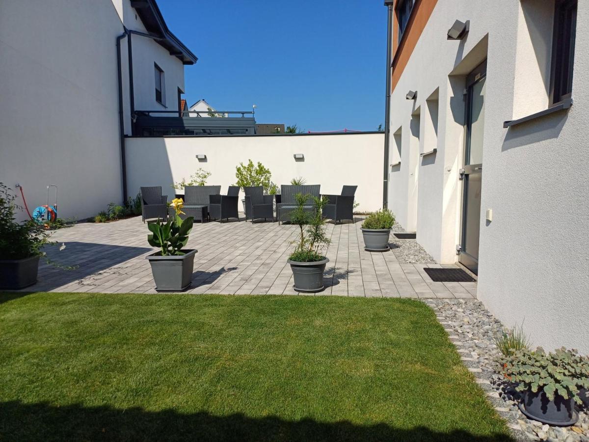 Penthouse Griemann 2 Fuer Max 4 Personen Mit Eigener Grosser Dachterrasse Zum Relaxen! Illmitz Exteriör bild
