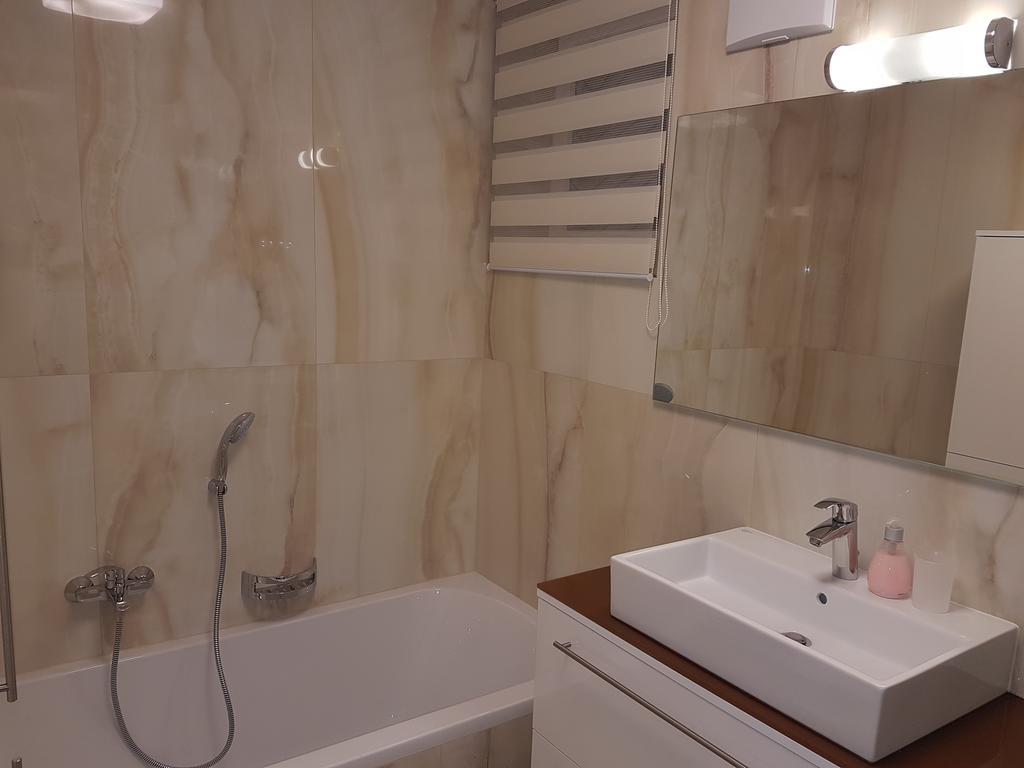 Penthouse Griemann 2 Fuer Max 4 Personen Mit Eigener Grosser Dachterrasse Zum Relaxen! Illmitz Exteriör bild